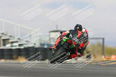media/Mar-01-2025-Race Pace (Sat) [[ebf7b6e548]]/17-Vested (Turn 16) 210pm/